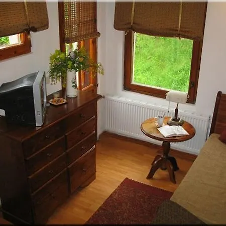 Castle Cottage Bed & Breakfast Belogradtschik Exterior foto